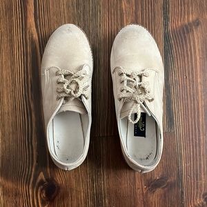 AMILIO TAN SUEDE BUC BOYS SHOE SIZE 12M